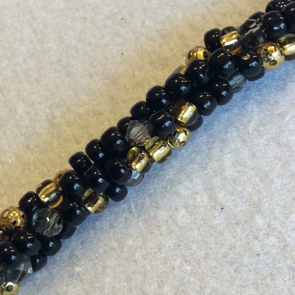 FINAL SALE PRICE CL Designs Blk/Gld Contrasting Sparkle Bracelet - Picture 3 of 3
